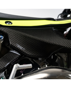 CMT CARBON TANK LOWER COVER
