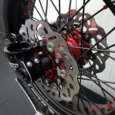 NUOVA FAOR TWIN-DISC VOORREMSYSTEEM VOOR SUPERMOTO 200MM