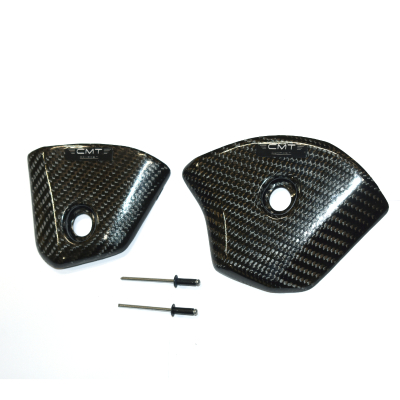 CMT CARBON ZIJ NUMMERPLAAT STICKER BESCHERMER